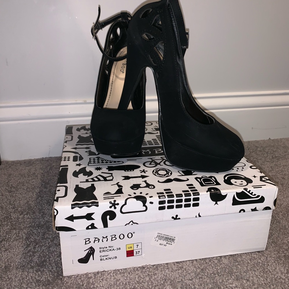 BAMBOO “Ericka-38” Black Heel